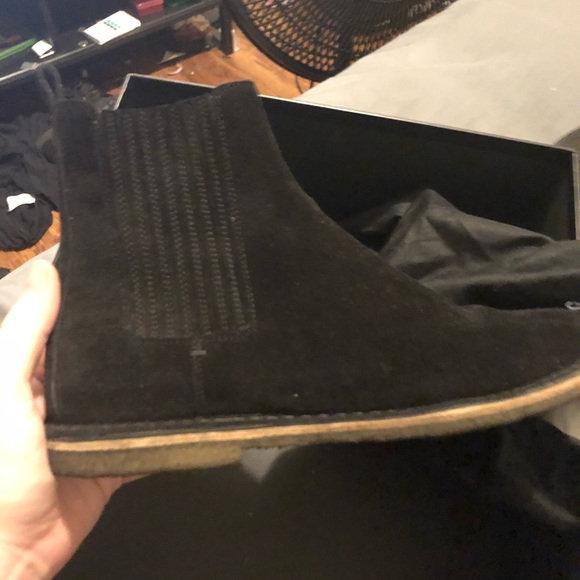 Saint Laurent Nino Crepe Sole Suede Chelsea Boot - Picture 6 of 8